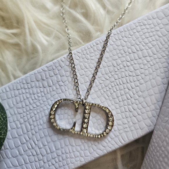 Christian Dior Piece ● Necklace - Picture 3 of 4
